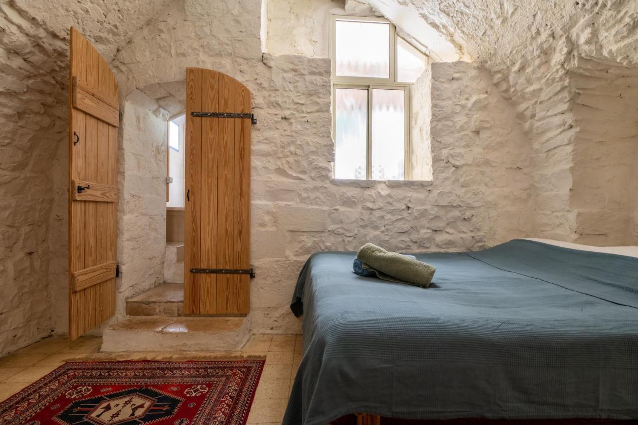 הבית בסמטת תל אביב Villa Rosh Pinna Esterno foto