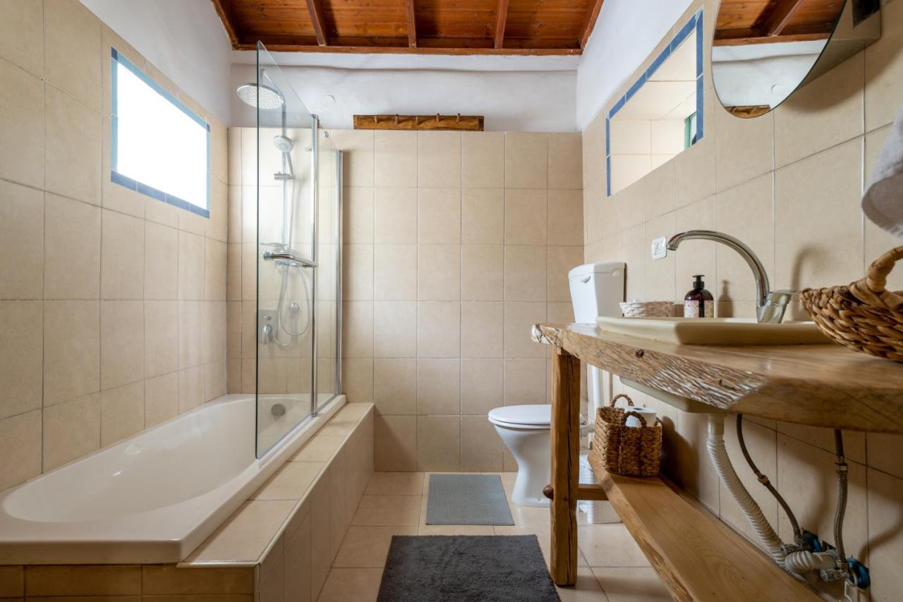 הבית בסמטת תל אביב Villa Rosh Pinna Esterno foto