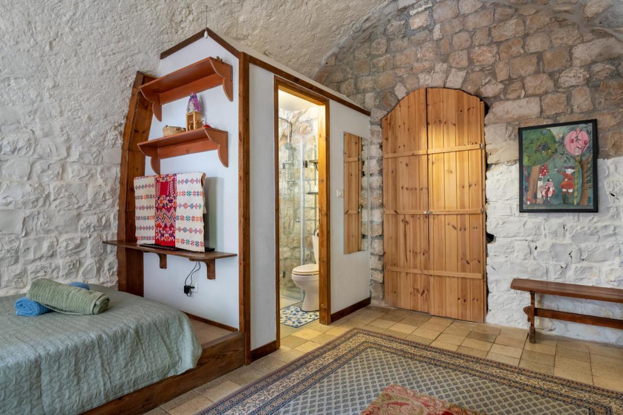 הבית בסמטת תל אביב Villa Rosh Pinna Esterno foto