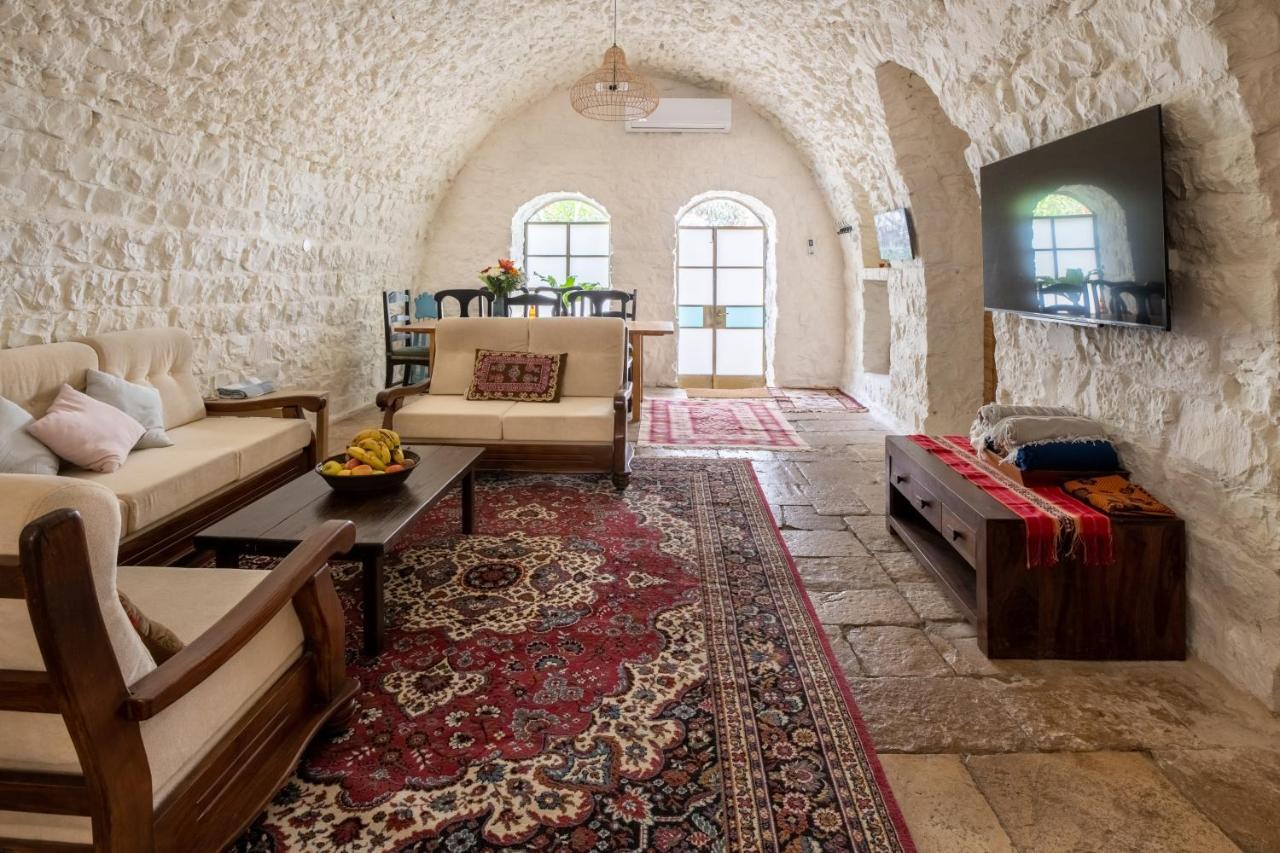 הבית בסמטת תל אביב Villa Rosh Pinna Esterno foto