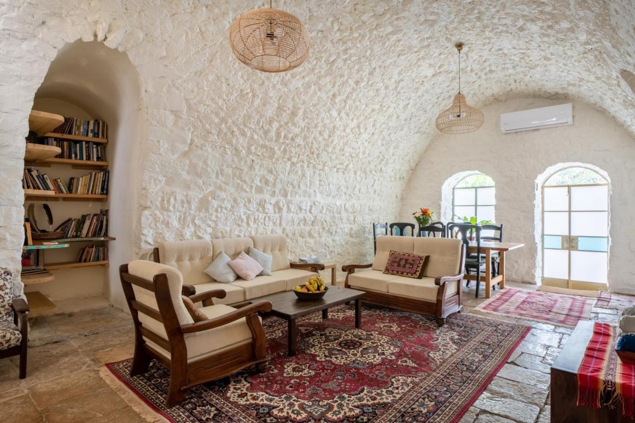 הבית בסמטת תל אביב Villa Rosh Pinna Esterno foto