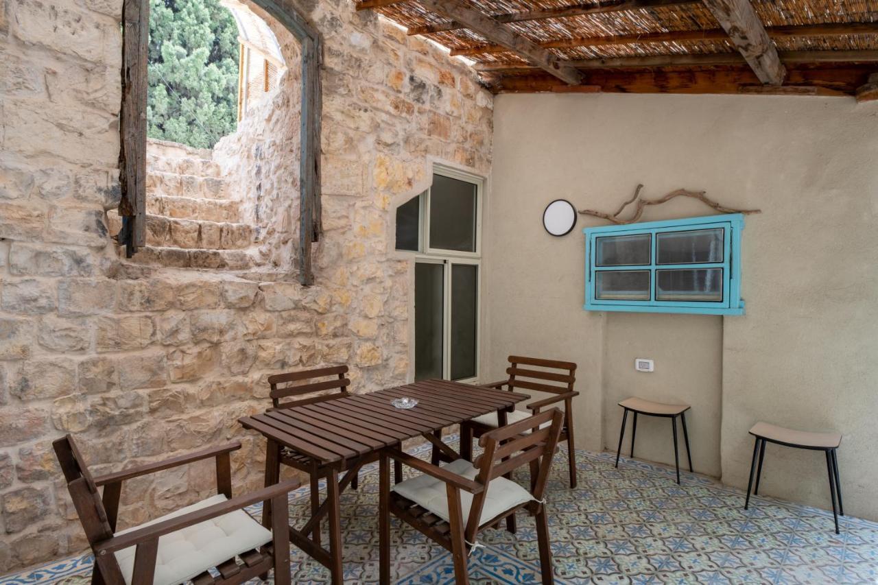 הבית בסמטת תל אביב Villa Rosh Pinna Esterno foto
